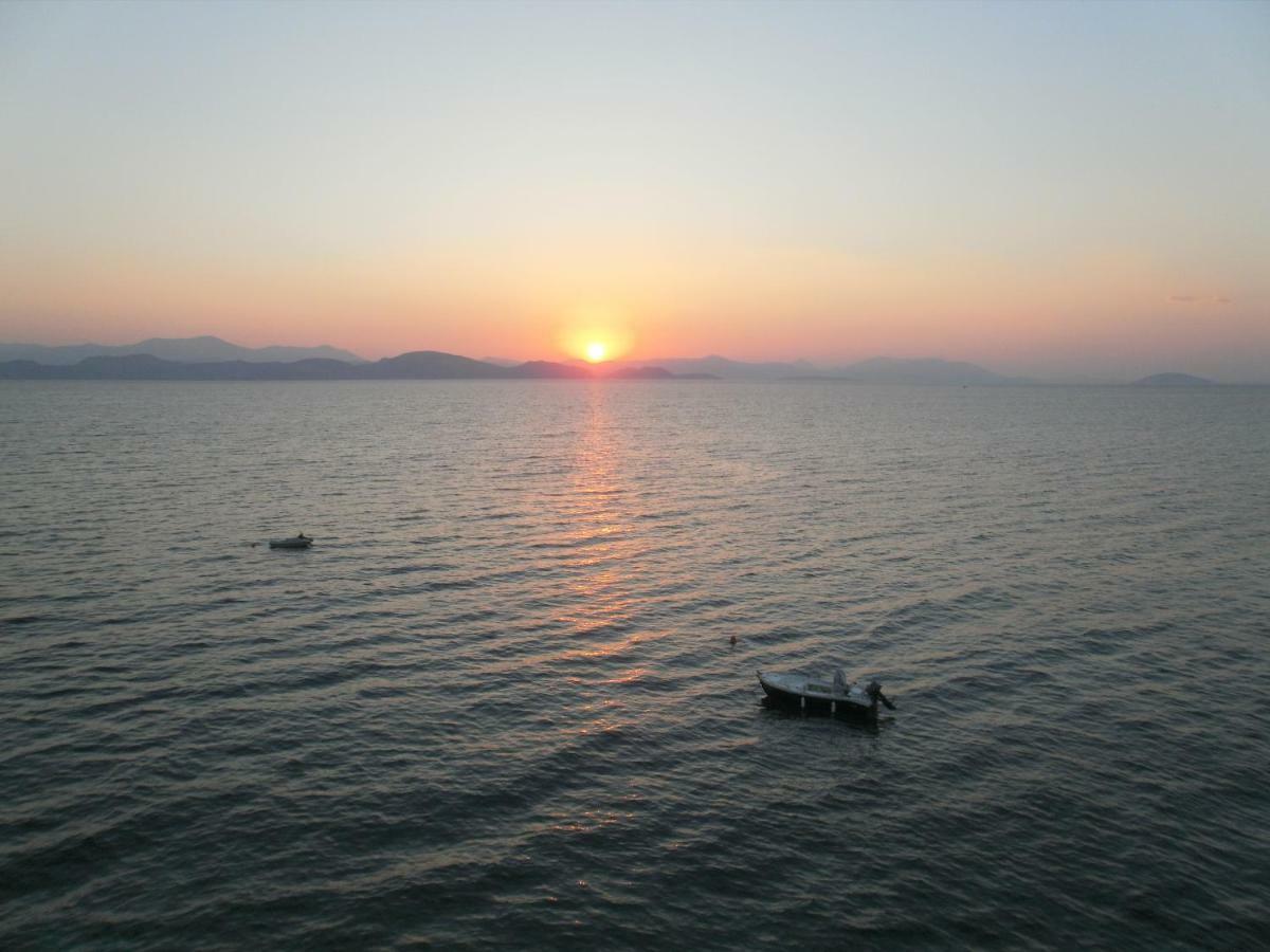 Seaview Self Catering Apartment - Helen No 1 Xiropigado Luaran gambar